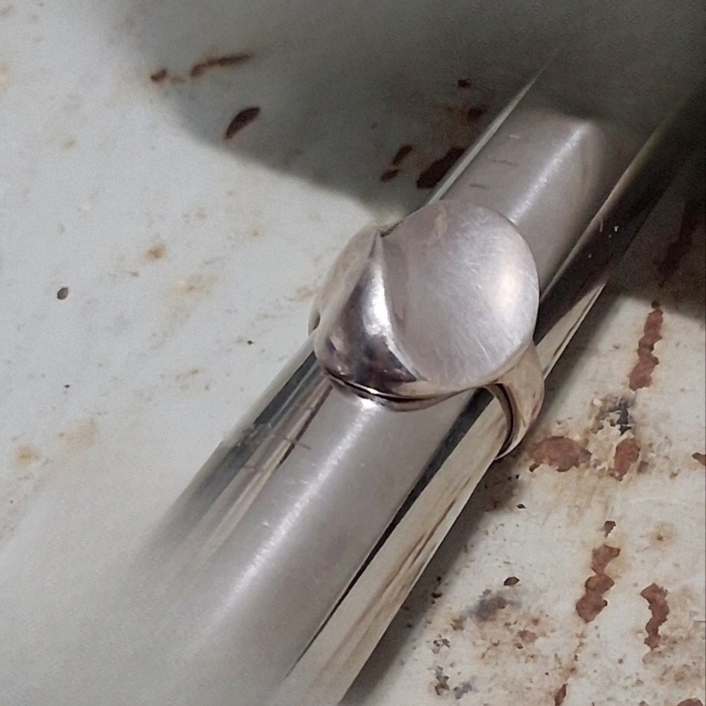 Mens 8 Gram Sterling Silver Ring